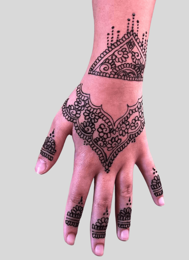 Slightly Uttarayan Henna Design