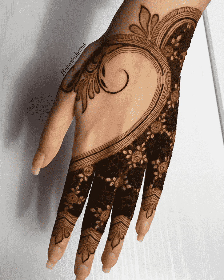 Adorable Varanasi Henna Design