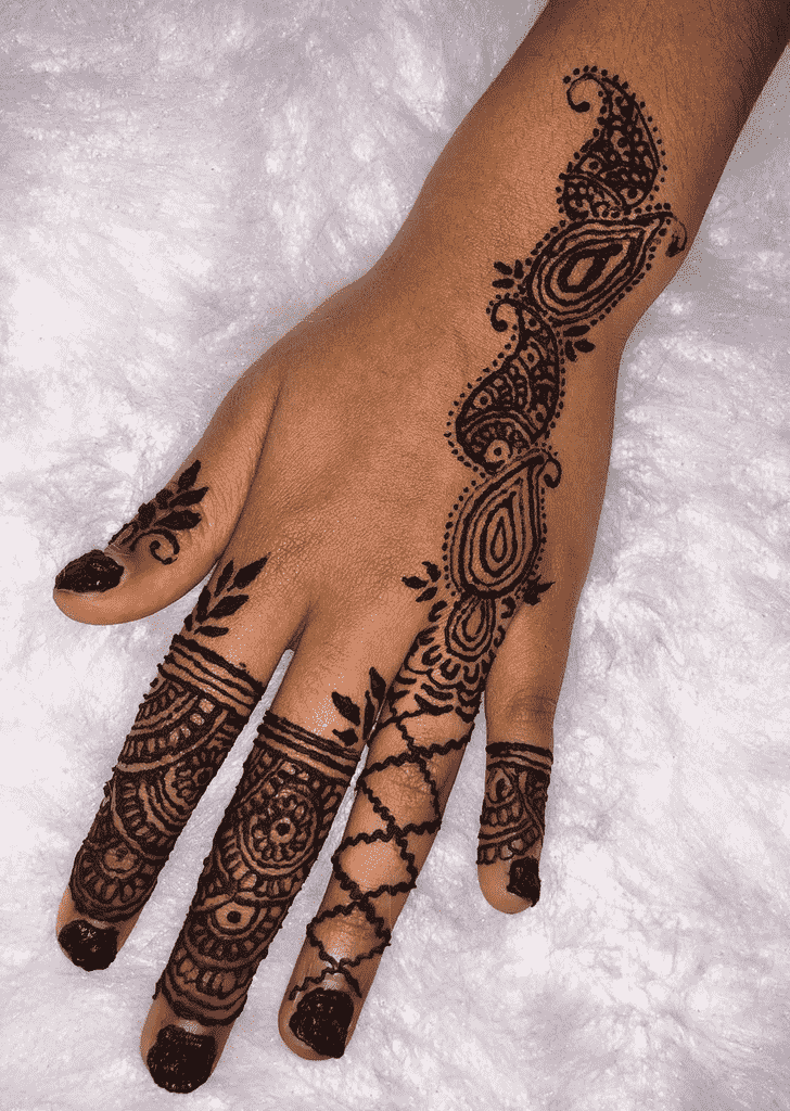 Captivating Varanasi Henna Design