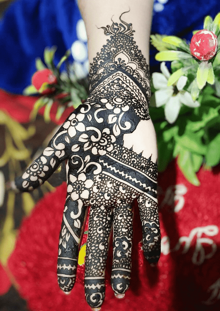 Delightful Varanasi Henna Design