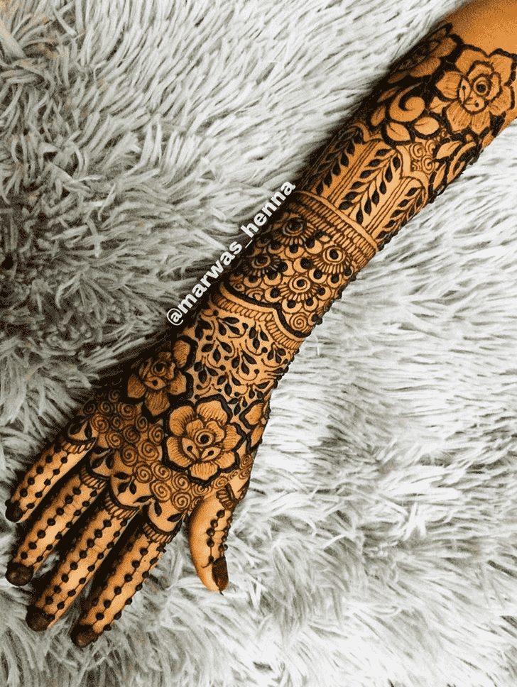 Elegant Varanasi Henna Design