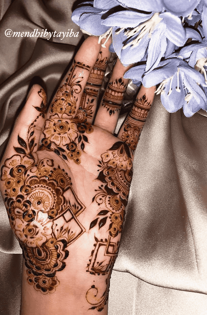 Gorgeous Varanasi Henna Design