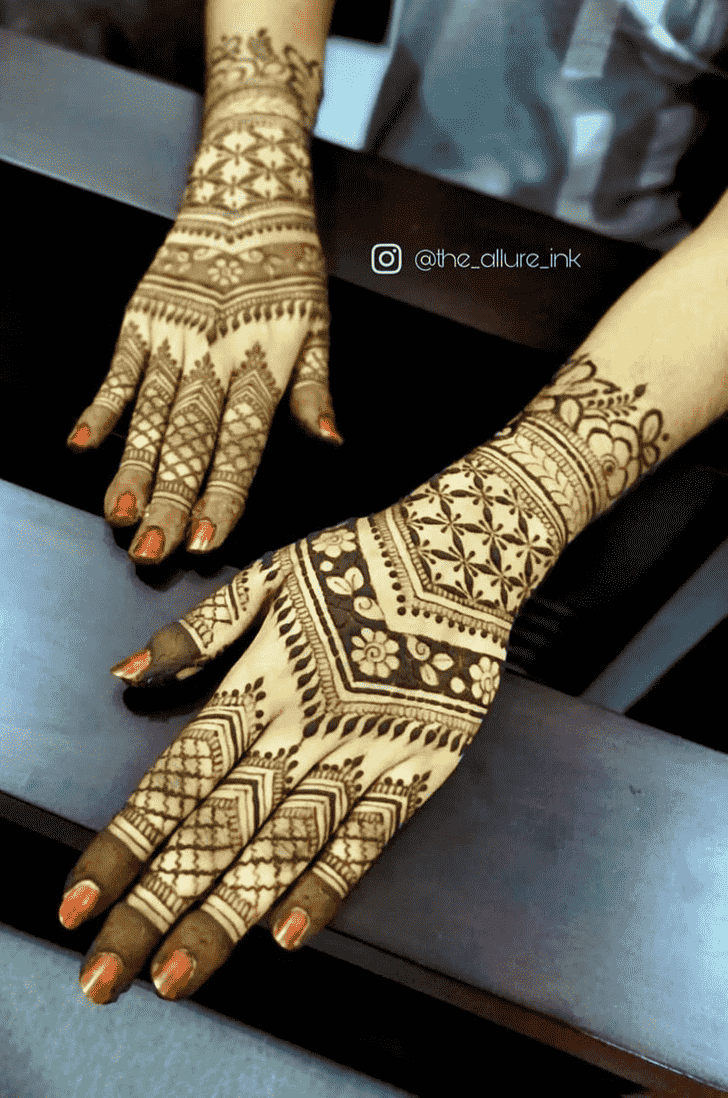 Nice Varanasi Henna Design