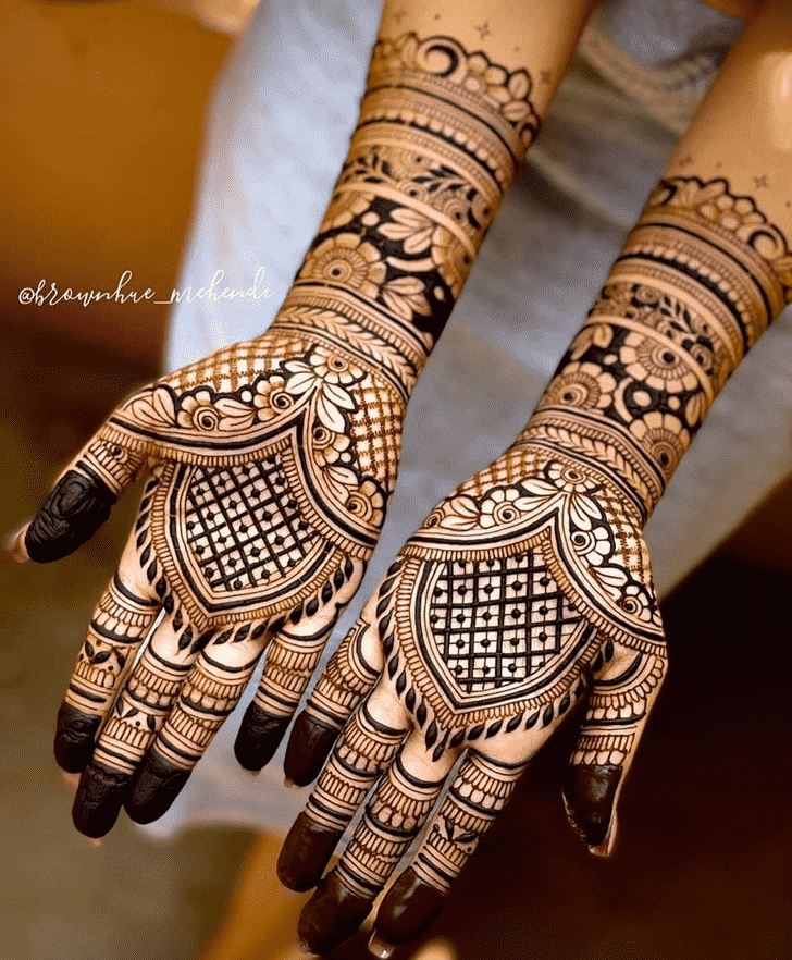 Refined Varanasi Henna Design