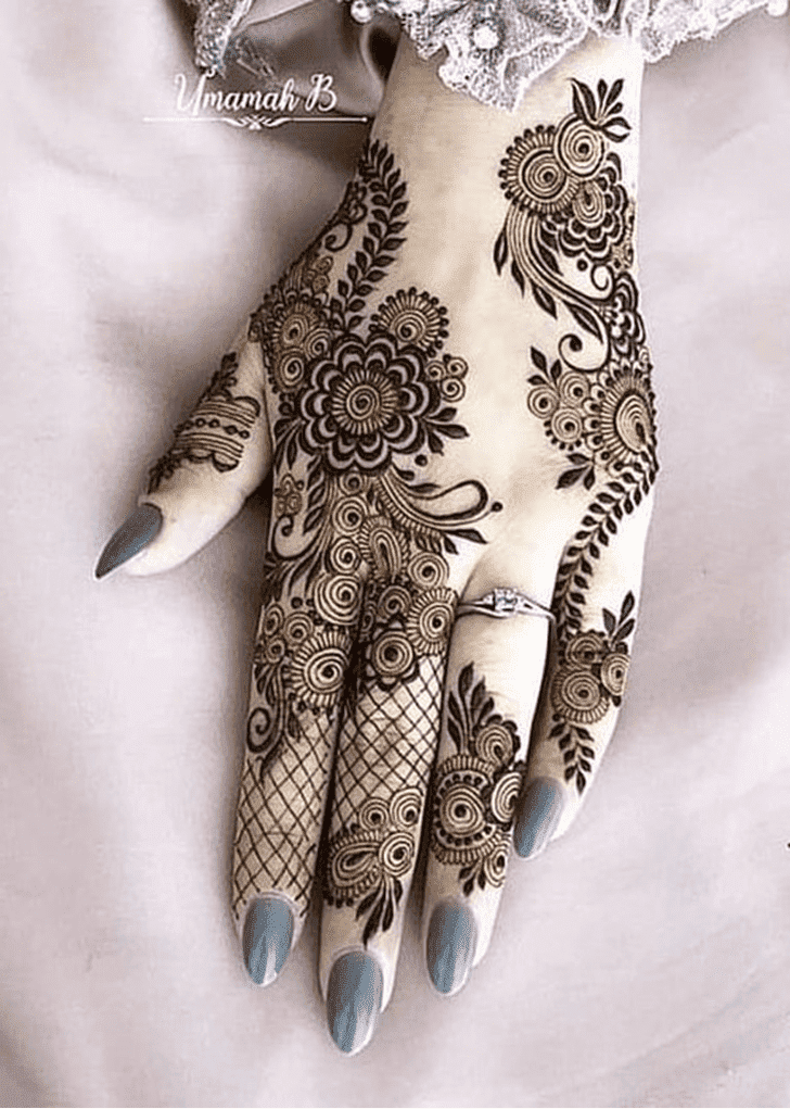 Fine Vat Purnima Henna Design