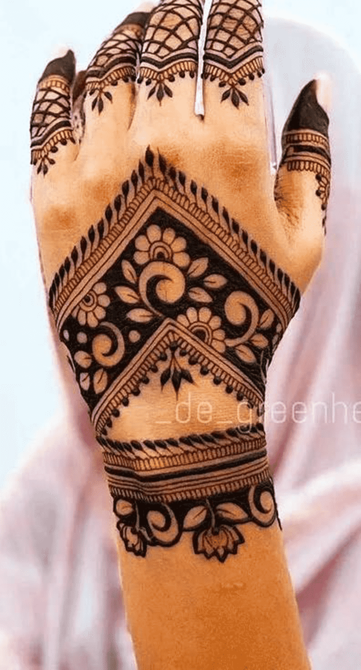 Exquisite Very Simple Mehndi Design