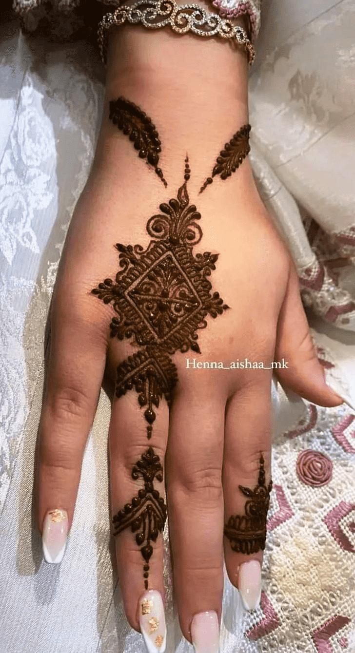 Ravishing Very Simple Mehndi Design