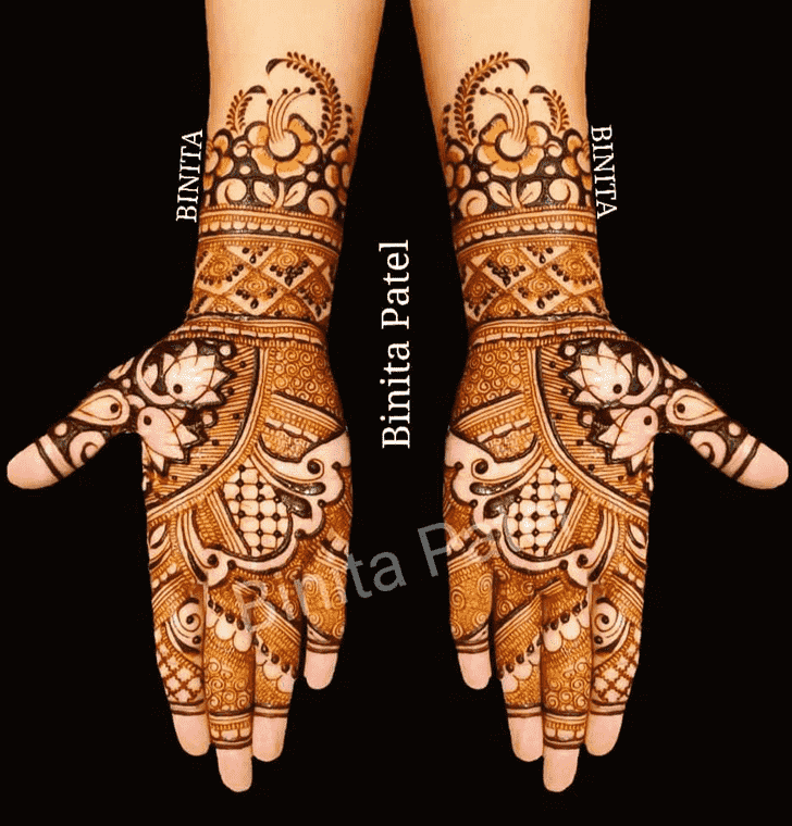 Enticing Vienna Henna Design