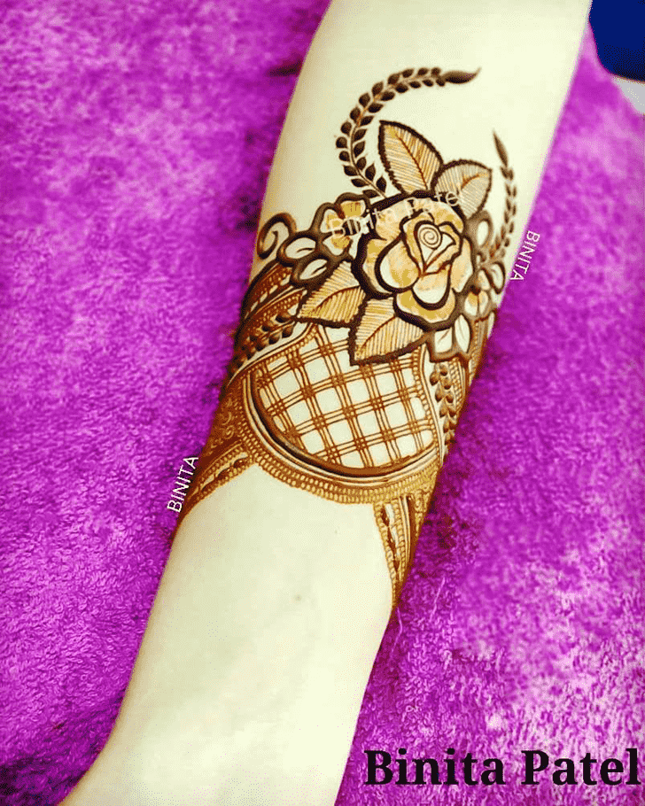 Magnificent Vienna Henna Design