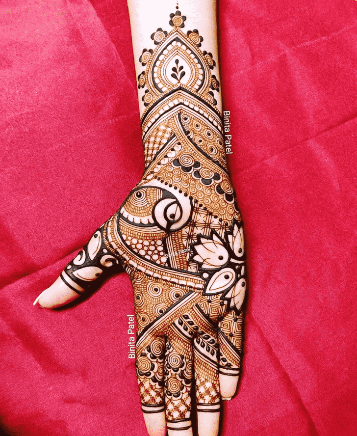 Ravishing Vienna Henna Design