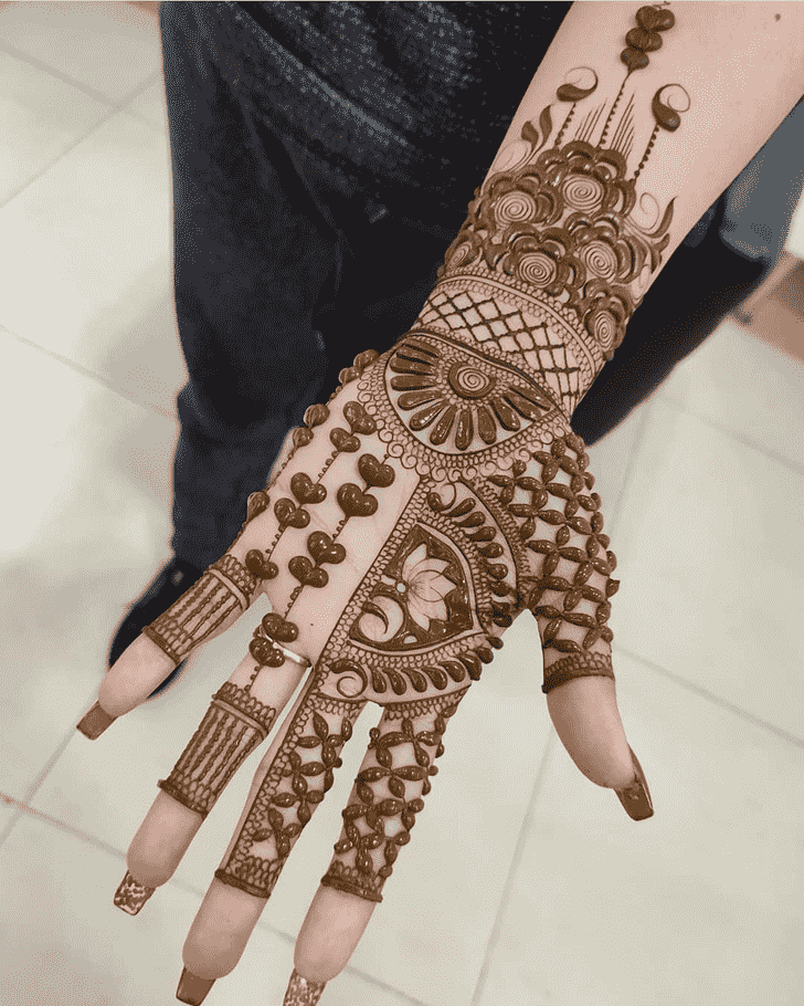 Enthralling Vijaya Ekadashi Henna Design