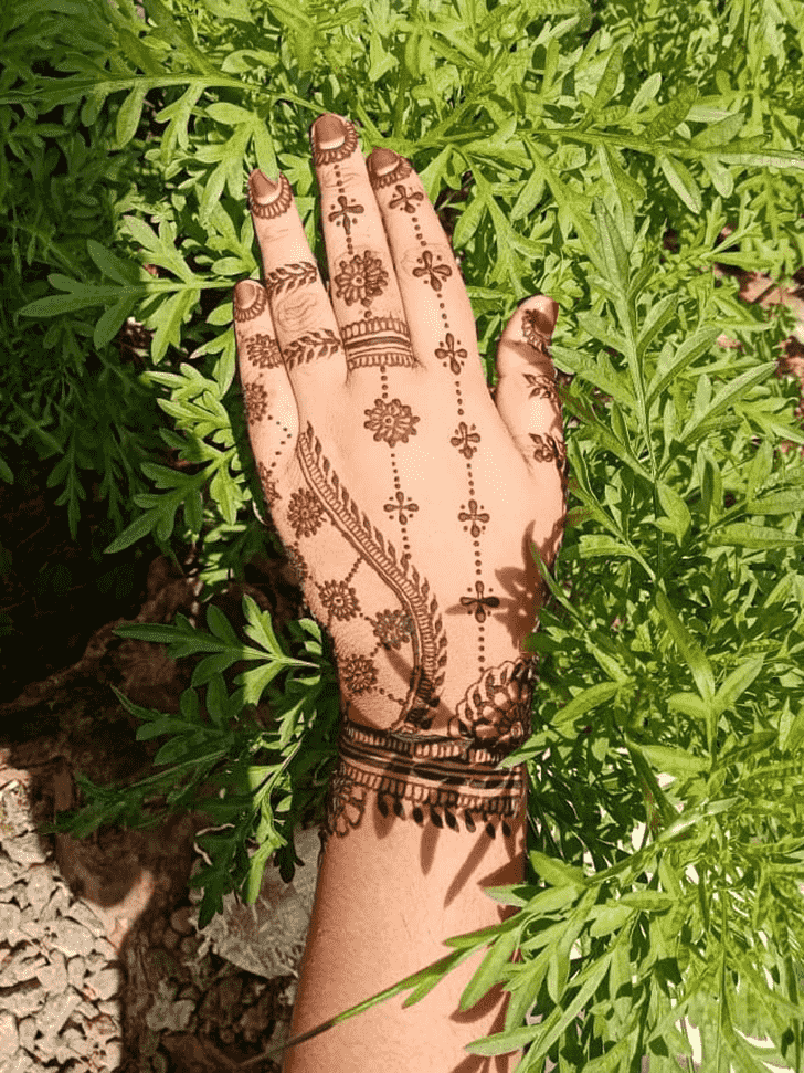 Enticing Vijaya Ekadashi Henna Design