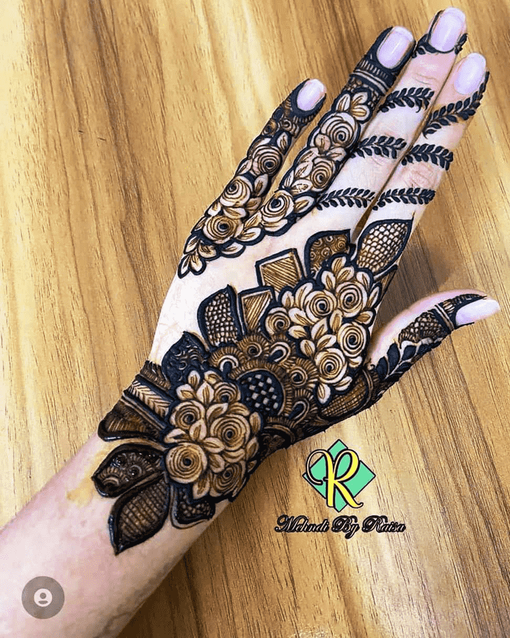 Comely Visakhapatnam Henna Design