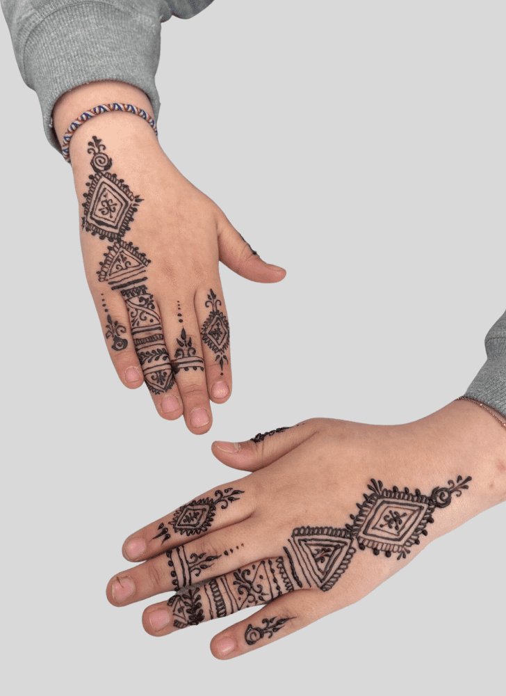 Radiant Vrindavan Henna Design