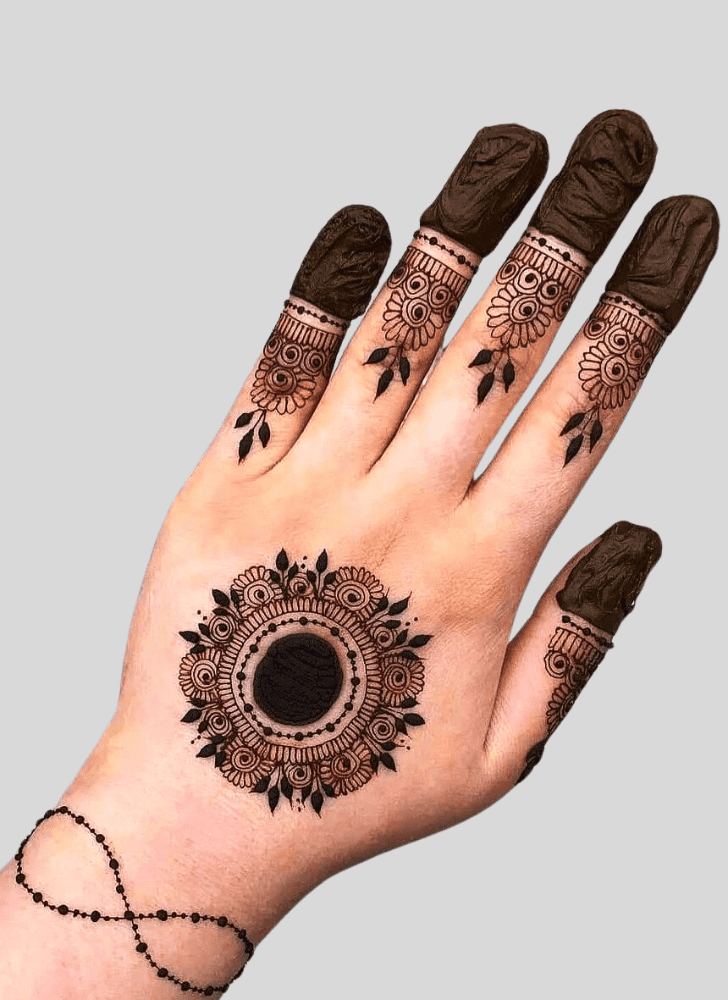 Resplendent Vrindavan Henna Design