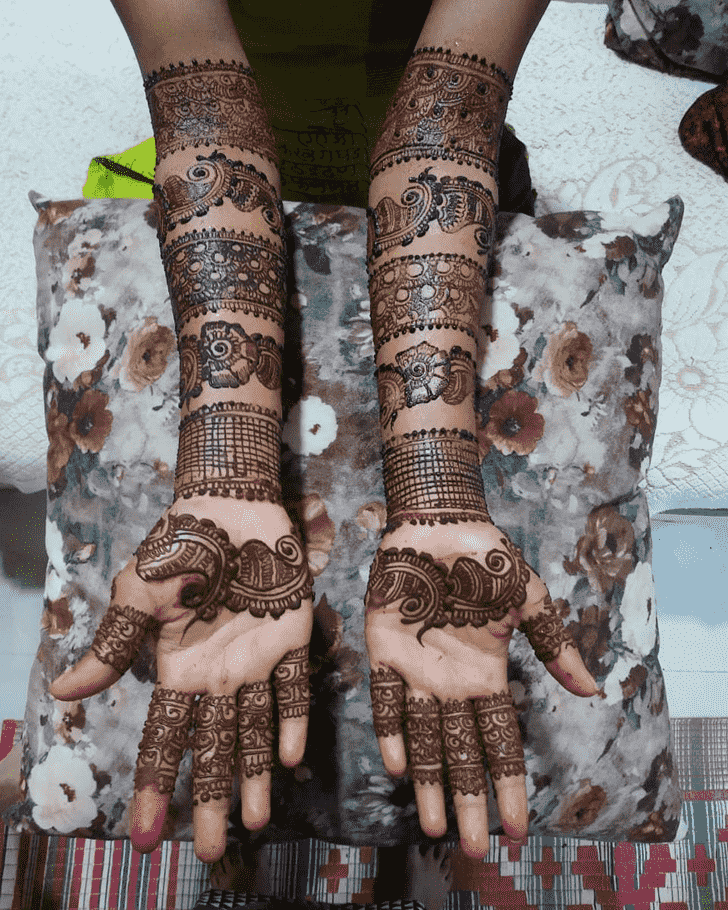 Appealing Women Henna design
