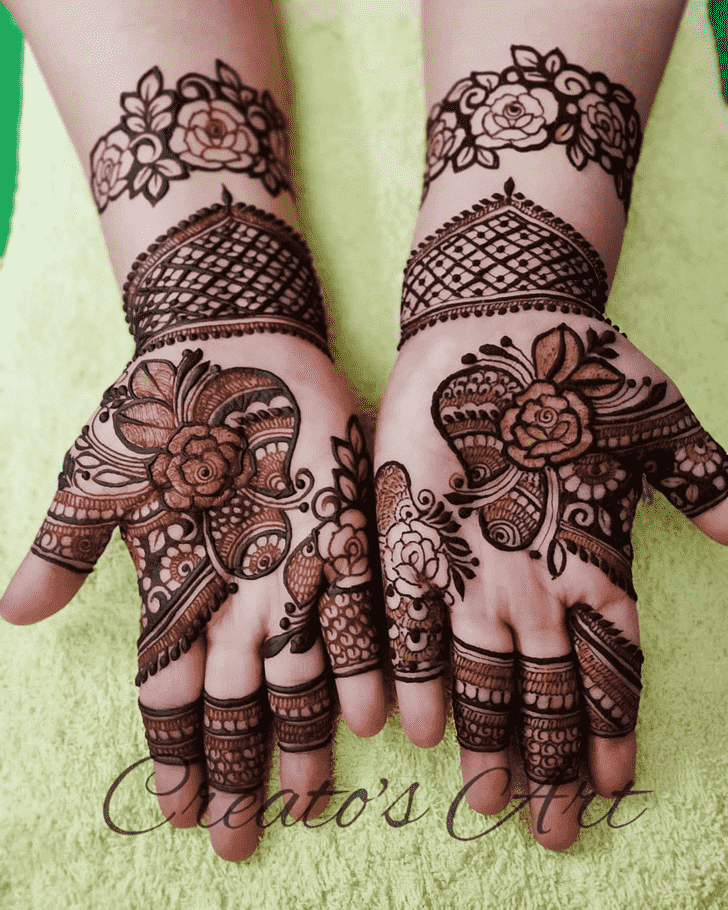 Fetching Women Henna design