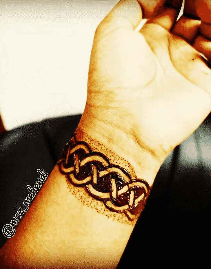 Fetching Wrist Henna design